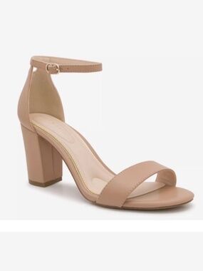 💐NEW IN BOX💐 Kelly & Katie Women's Hailee Dress Sandal in Stone - size 7.5